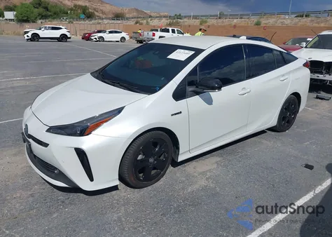 2021 Toyota Prius 2020 Edition z USA, uszkodzony, nr VIN JTDKAMFU3M3129054